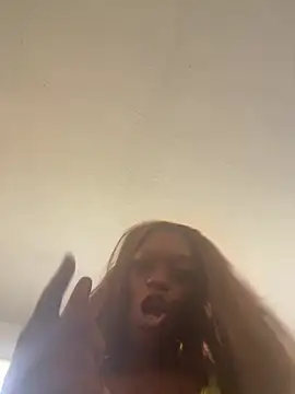 Snapshot of BlaqueBarbee chatting on July 10, 3:25 pm BlaqueBarbee online show from July 10, 3:25 pm