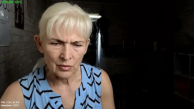 Snapshot of Nia_Natur chatting on June 16, 8:39 am Nia Natur online show from June 16, 8:39 am