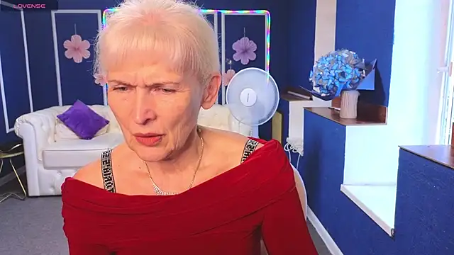 Snapshot of Nia_Natur chatting on July 6, 5:59 am Nia Natur online show from July 6, 5:59 am