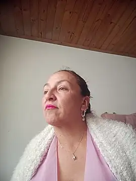 Snapshot of dangerous_milf chatting on July 15, 2:55 pm dangerous milf online show from July 15, 2:55 pm