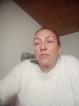 Snapshot of dangerous_milf chatting on July 16, 5:08 pm dangerous milf online show from July 16, 5:08 pm