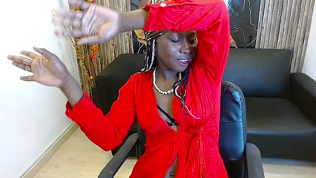 Snapshot of luna_bella160920 chatting on May 13, 7:33 pm luna bella160920 online show from May 13, 7:33 pm
