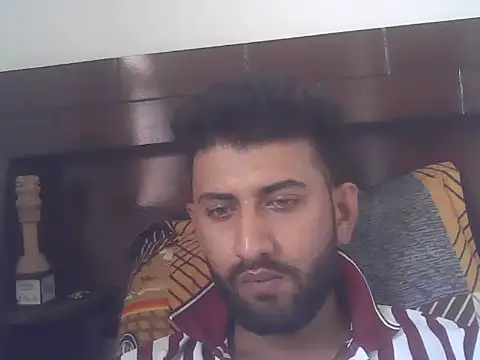 Snapshot of yoursunny001 chatting on May 17, 6:00 am yoursunny001 online show from May 17, 6:00 am