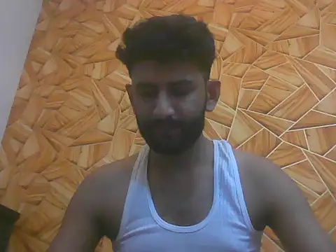 Snapshot of yoursunny001 chatting on May 18, 4:40 am yoursunny001 online show from May 18, 4:40 am