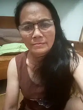 Vieekee online show from June 6, 1:38 pm