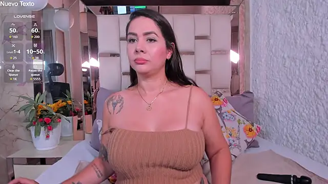 stefanyruizz online show from June 12, 5:01 pm
