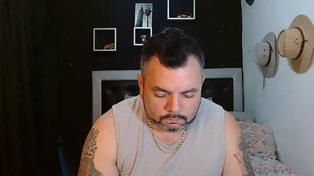 perverseveteranmanxxx online show from January 30, 8:21 pm