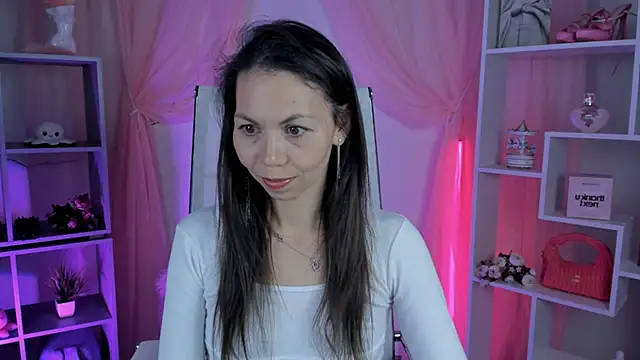 TrasyMorris online show from June 3, 4:04 am