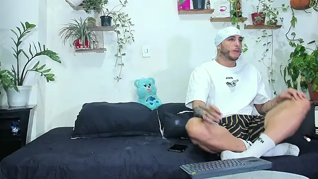 Adam Borsalino online show from May 30, 3:58 am