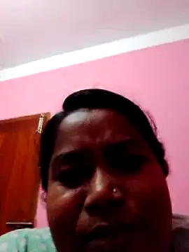 Snapshot of Mona_Vabi chatting on July 26, 4:47 pm Mona Vabi online show from July 26, 4:47 pm