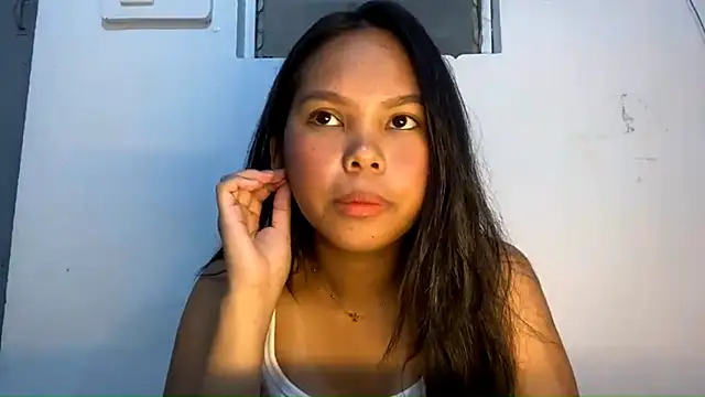 Snapshot of cherrynovax chatting on May 29, 2:31 am cherrynovax online show from May 29, 2:31 am