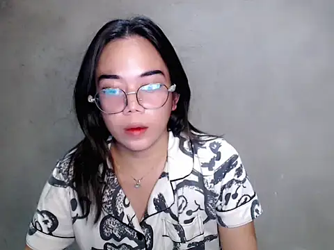 Snapshot of Urbabydollxxx chatting on June 24, 6:29 pm Urbabydollxxx online show from June 24, 6:29 pm