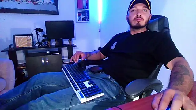 Thiago 420 online show from May 15, 11:12 pm
