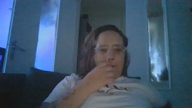 Snapshot of maitresse_eva64 chatting on June 23, 2:15 pm maitresse eva64 online show from June 23, 2:15 pm