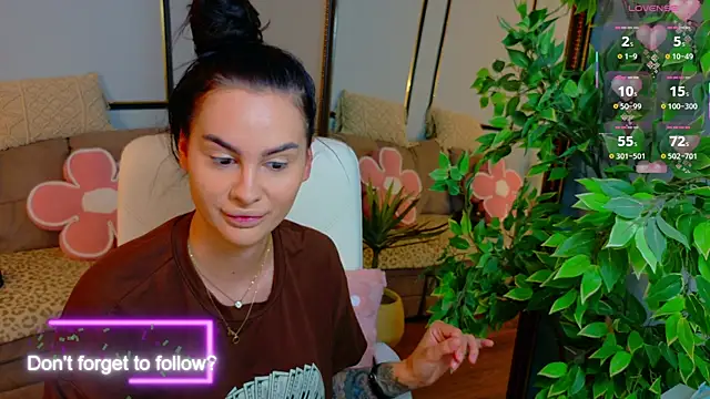 Snapshot of BabyyGirll_ chatting on May 16, 5:48 am BabyyGirll online show from May 16, 5:48 am