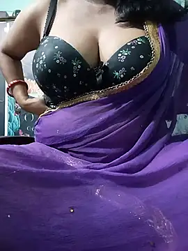 Snapshot of Savita_Bhabhiii chatting on May 16, 6:39 pm Savita Bhabhiii online show from May 16, 6:39 pm