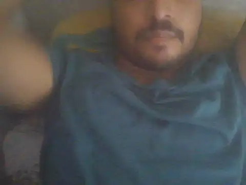 Snapshot of Neha_couple25 chatting on May 13, 5:38 am Neha couple25 online show from May 13, 5:38 am