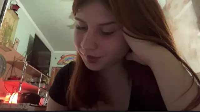 Snapshot of EmmaLovelyBB chatting on May 13, 7:55 pm EmmaLovelyBB online show from May 13, 7:55 pm