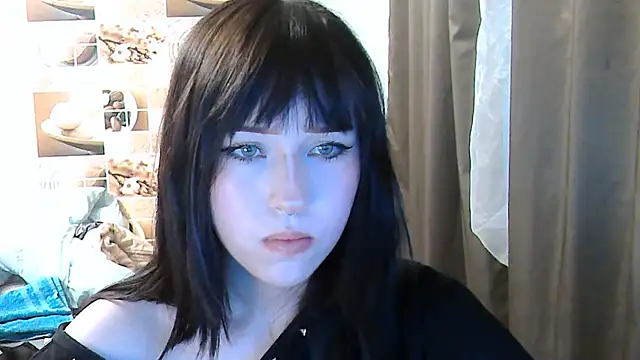 NoirEva online show from June 21, 5:26 pm
