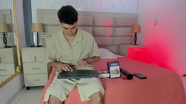 Diamondss 1 online show from June 2, 8:33 pm