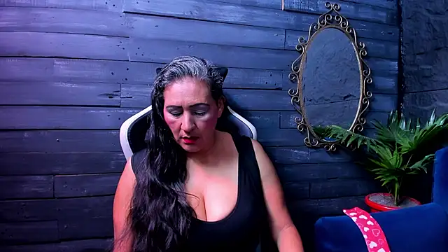 Victoria kyler online show from June 5, 11:27 am