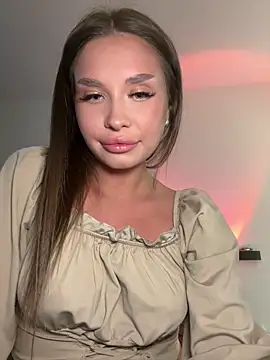 Snapshot of BeautyBella_ chatting on June 13, 3:32 pm BeautyBella online show from June 13, 3:32 pm