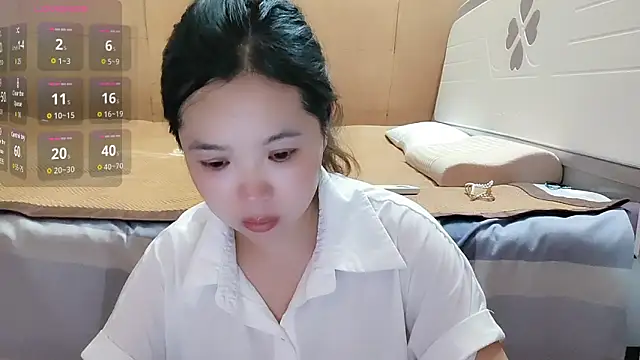 Snapshot of F-Yingying chatting on June 3, 5:32 am F-Yingying online show from June 3, 5:32 am