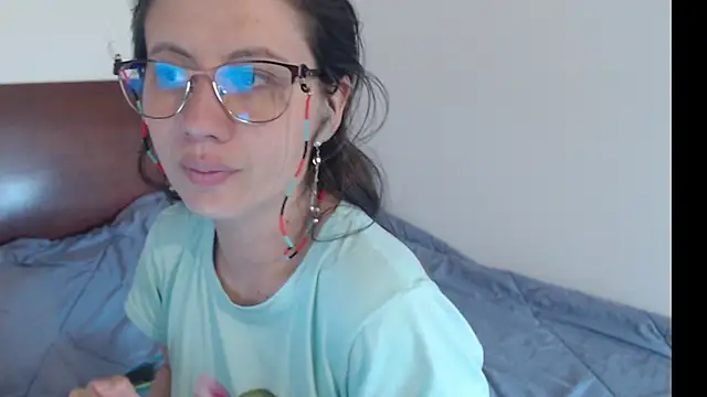 Snapshot of natasha_sex1 chatting on June 6, 10:03 pm natasha sex1 online show from June 6, 10:03 pm
