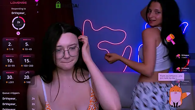 caroline honeyy online show from June 27, 10:37 pm