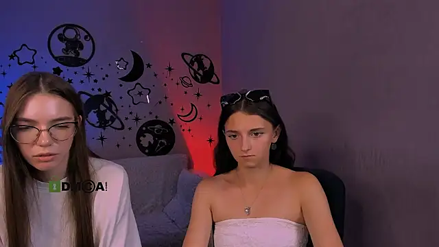 caroline honeyy online show from July 20, 10:39 am