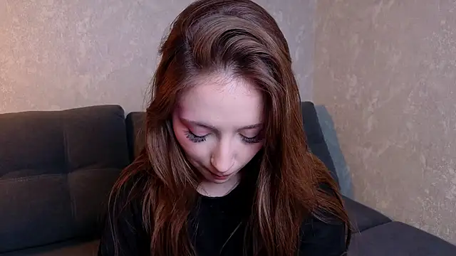 Snapshot of LunariaLive chatting on July 6, 3:03 pm LunariaLive online show from July 6, 3:03 pm