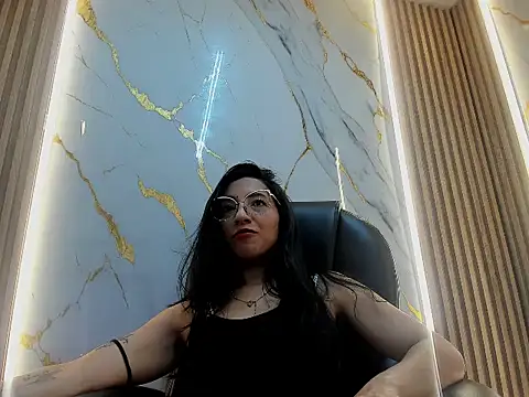 Snapshot of Feetfeticheh chatting on June 27, 2:01 pm Feetfeticheh online show from June 27, 2:01 pm