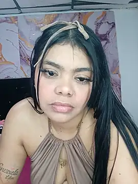 Snapshot of luxuryluna chatting on June 25, 11:42 pm luxuryluna online show from June 25, 11:42 pm