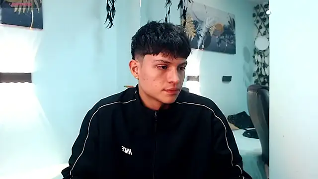 Snapshot of drago_ivan chatting on June 26, 1:04 pm drago ivan online show from June 26, 1:04 pm
