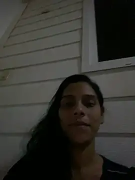 Snapshot of Saray_queen1 chatting on July 4, 5:02 am Saray queen1 online show from July 4, 5:02 am