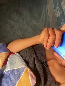 Linda-babyy online show from June 6, 10:58 pm