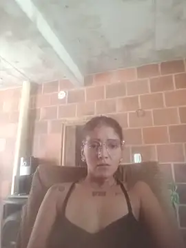 Snapshot of PamelaLiam chatting on May 26, 4:25 pm PamelaLiam online show from May 26, 4:25 pm