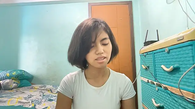 YukikoSchaefers online show from July 7, 3:09 am