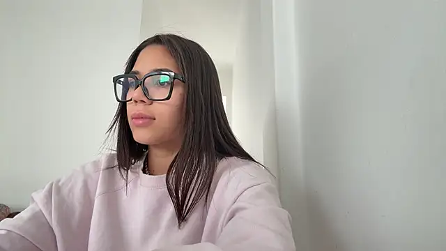 Snapshot of QueeNataly chatting on May 18, 11:38 am QueeNataly online show from May 18, 11:38 am