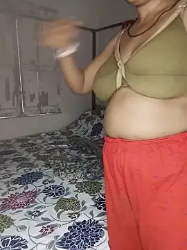 Snapshot of Misti_priya_69 chatting on May 19, 10:54 am Misti priya 69 online show from May 19, 10:54 am