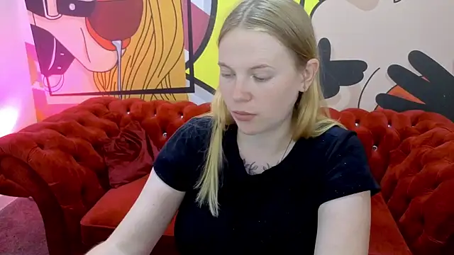 Snapshot of NikkyReyyy chatting on July 8, 6:07 am NikkyReyyy online show from July 8, 6:07 am