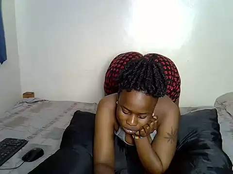 Snapshot of Afriqkuin chatting on June 21, 9:06 pm Afriqkuin online show from June 21, 9:06 pm