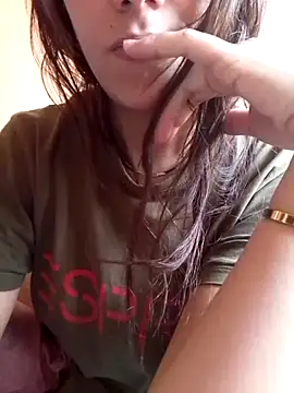 Snapshot of Zina_123 chatting on May 21, 7:26 am Zina 123 online show from May 21, 7:26 am