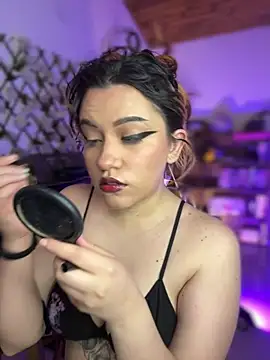 Snapshot of NikkiNix chatting on May 31, 1:07 pm NikkiNix online show from May 31, 1:07 pm
