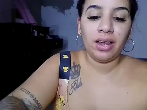 Snapshot of tifanny27 chatting on July 26, 3:58 am tifanny27 online show from July 26, 3:58 am