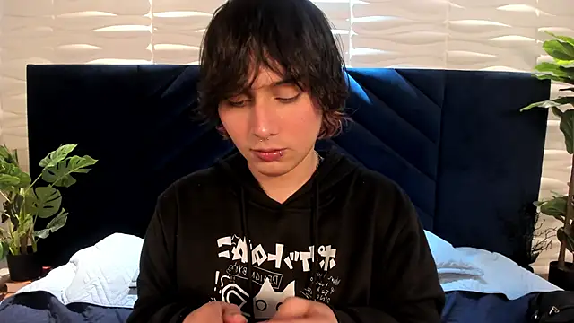 Snapshot of Brunodeluca_ chatting on June 9, 8:09 pm Brunodeluca online show from June 9, 8:09 pm