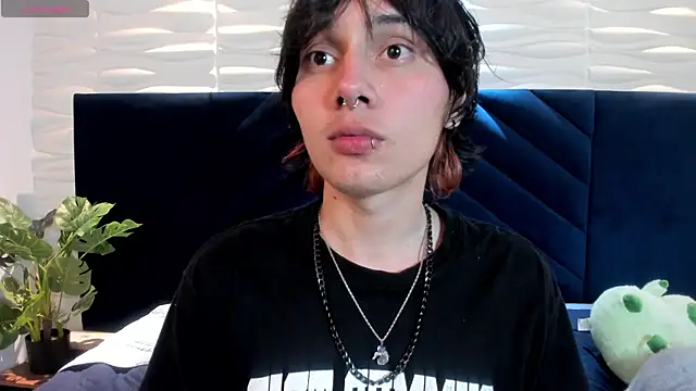 Snapshot of Brunodeluca_ chatting on June 23, 8:29 pm Brunodeluca online show from June 23, 8:29 pm