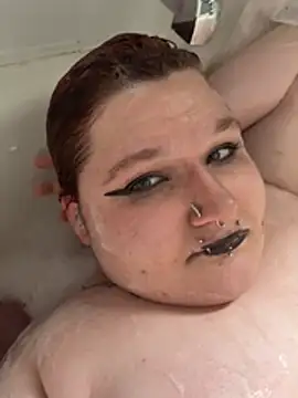 Snapshot of bigtiteclipse chatting on June 3, 1:08 am bigtiteclipse online show from June 3, 1:08 am