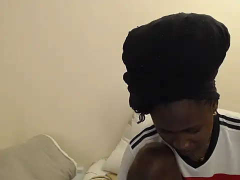hyacinth b online show from June 7, 6:39 am