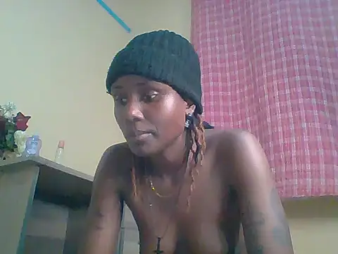 Snapshot of kiki8390 chatting on July 3, 6:36 pm kiki8390 online show from July 3, 6:36 pm